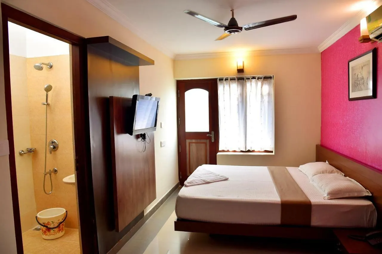 French Avenue Hotel Mahe 3*,  India